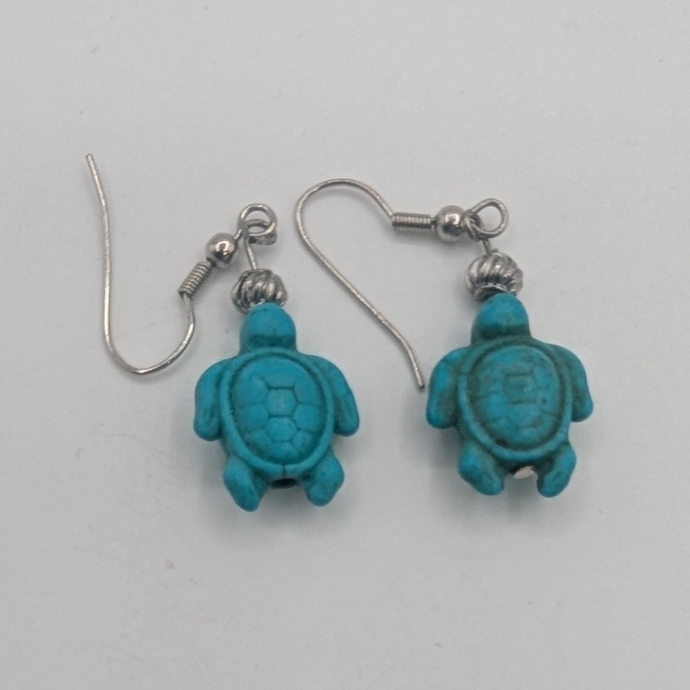 Turquoise Blue Carved Sea Turtle Drop Earrings Silver Tone French Wire Coastal